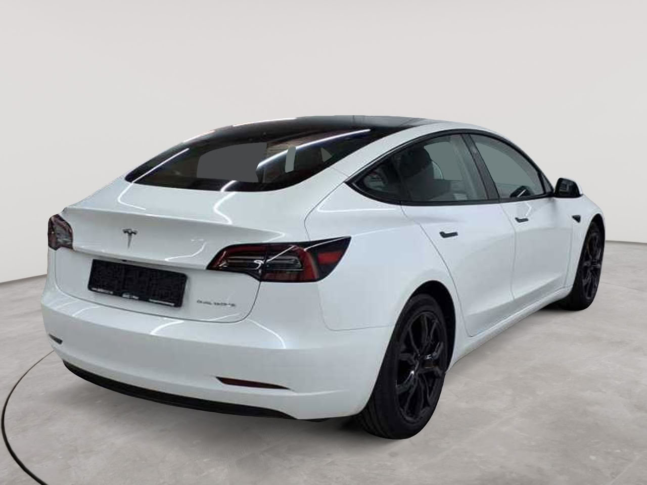 Tesla Model 3 Langstreckenbatt. Allradantrieb Dual Motor 4