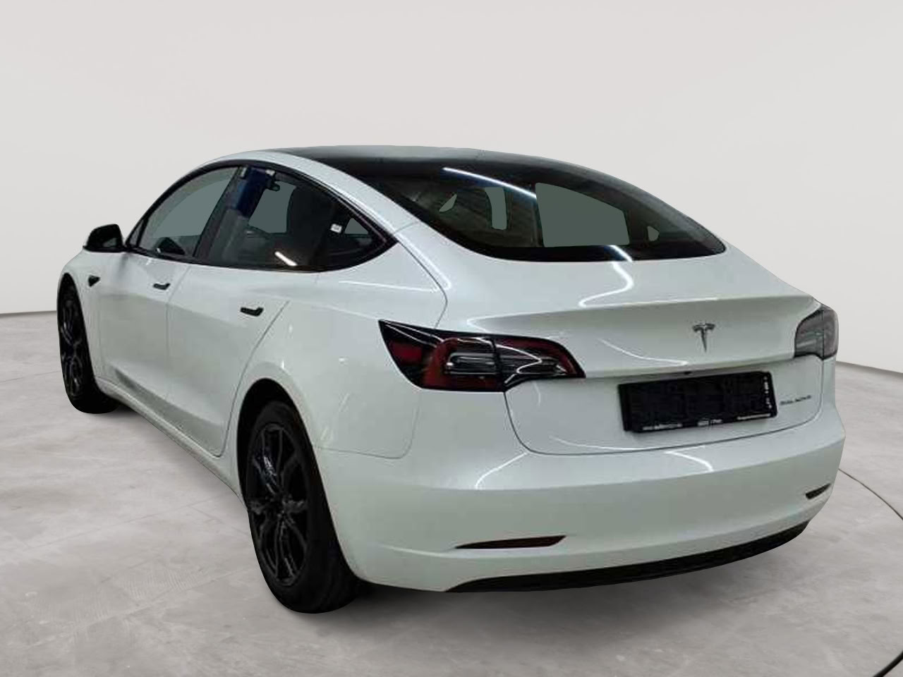 Tesla Model 3 Langstreckenbatt. Allradantrieb Dual Motor 5