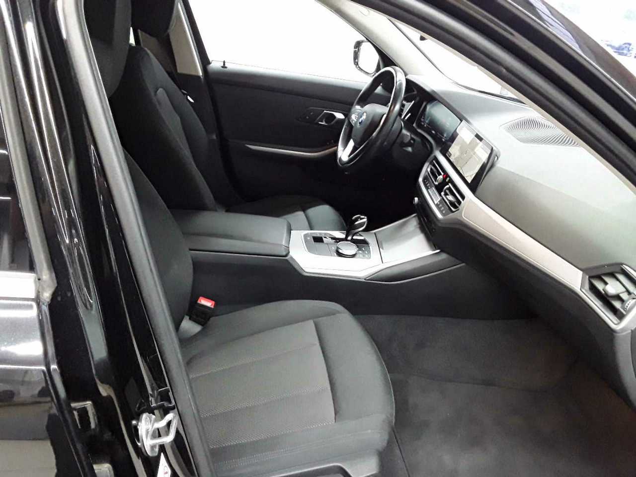 Bmw 330e Touring xDrive Aut. Advantage 8