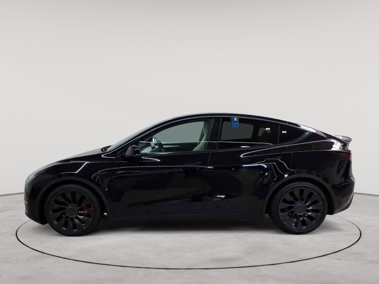 Tesla Model Y Performance Dual Motor AWD 6