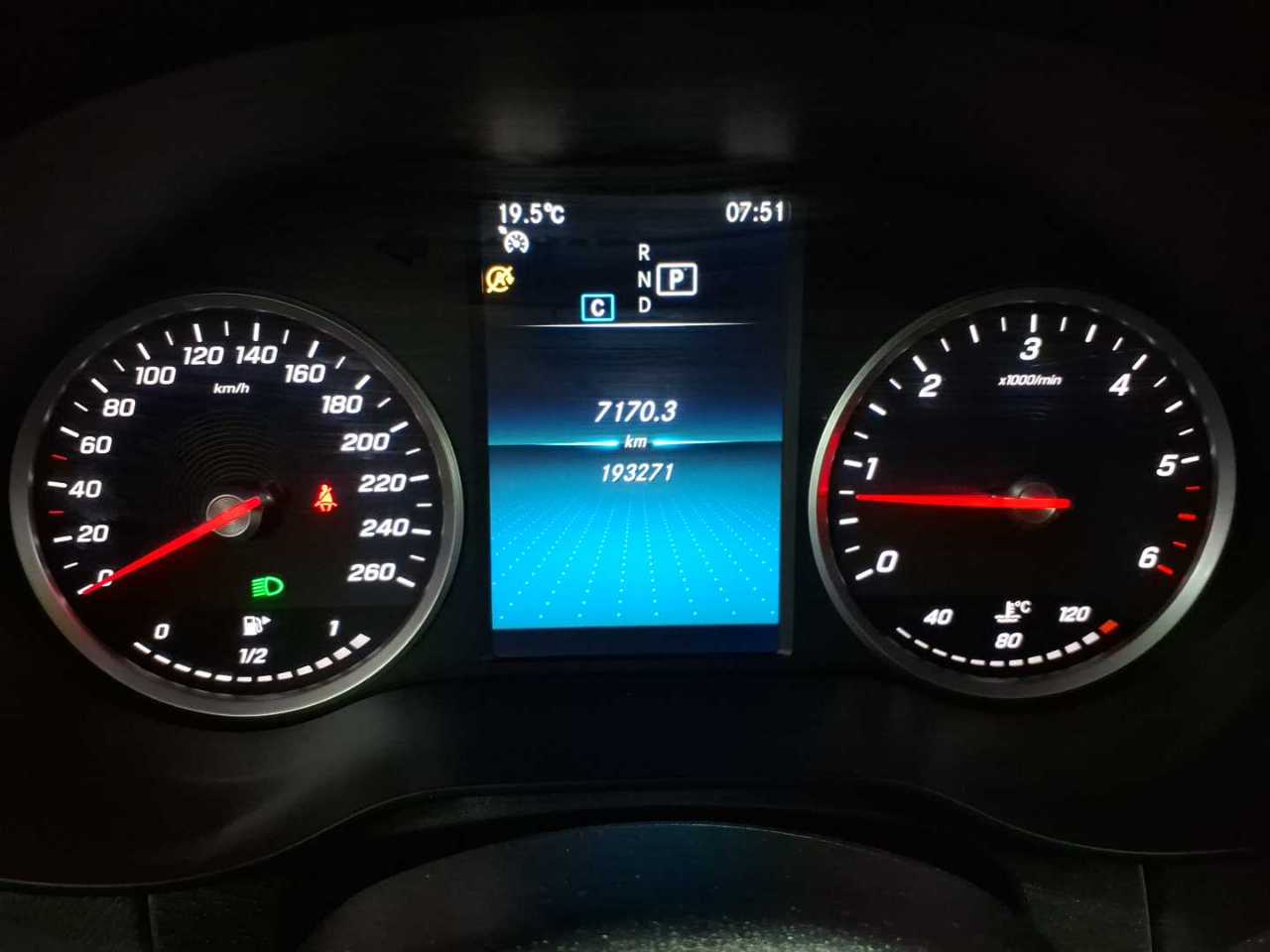 Mercedes-Benz GLC 200 d 4Matic 9G-TRONIC 11