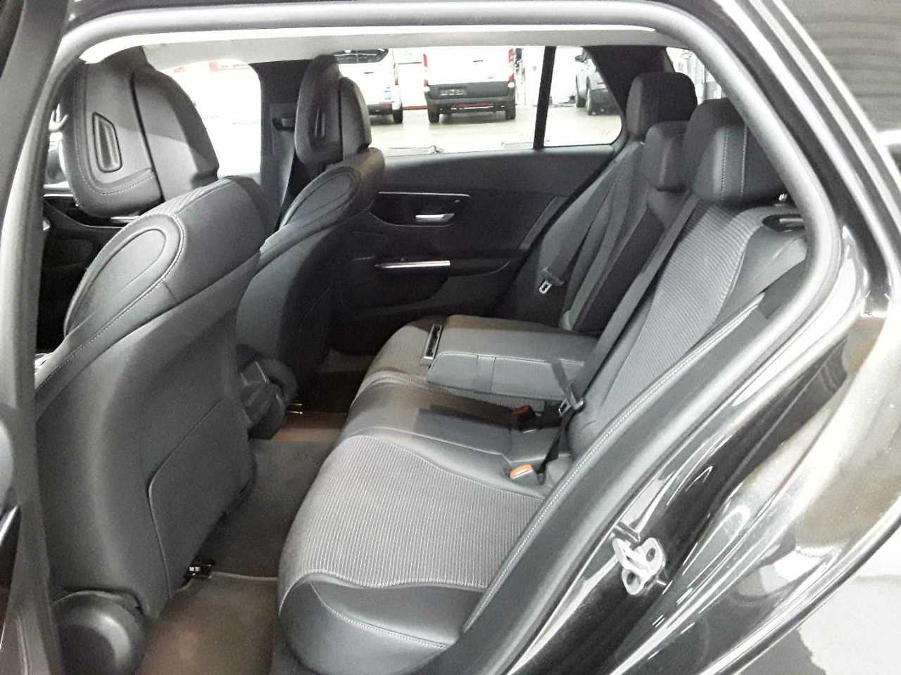 Mercedes-Benz C 220 d T 9G-TRONIC Avantgarde 13