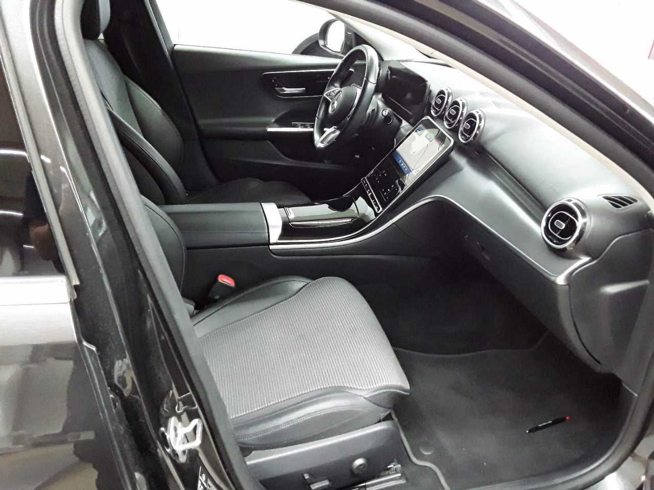 Mercedes-Benz C 220 d T 9G-TRONIC Avantgarde 8