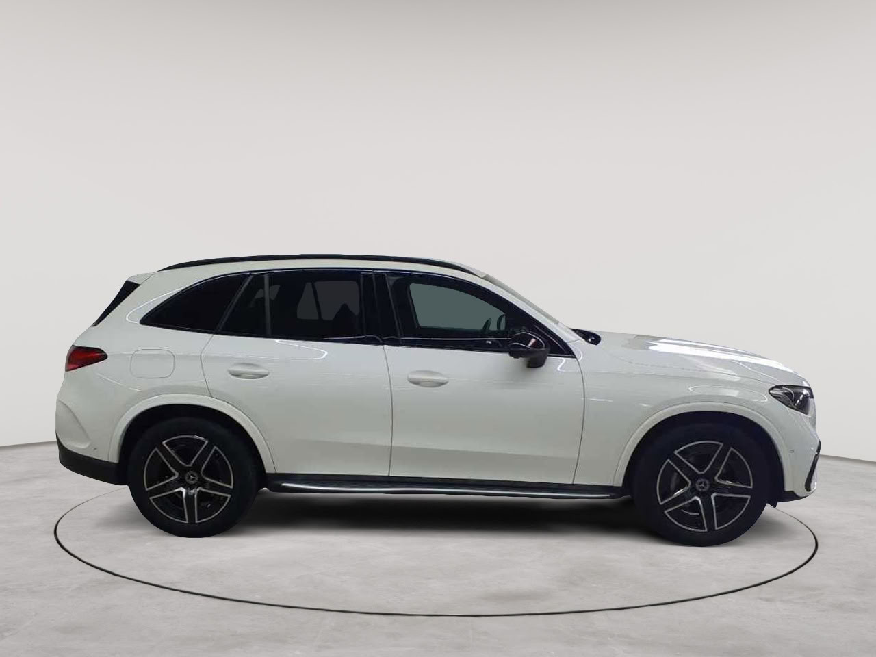 Mercedes-Benz GLC 220 d 4Matic 9G-TRONIC AMG Line Advanced 3