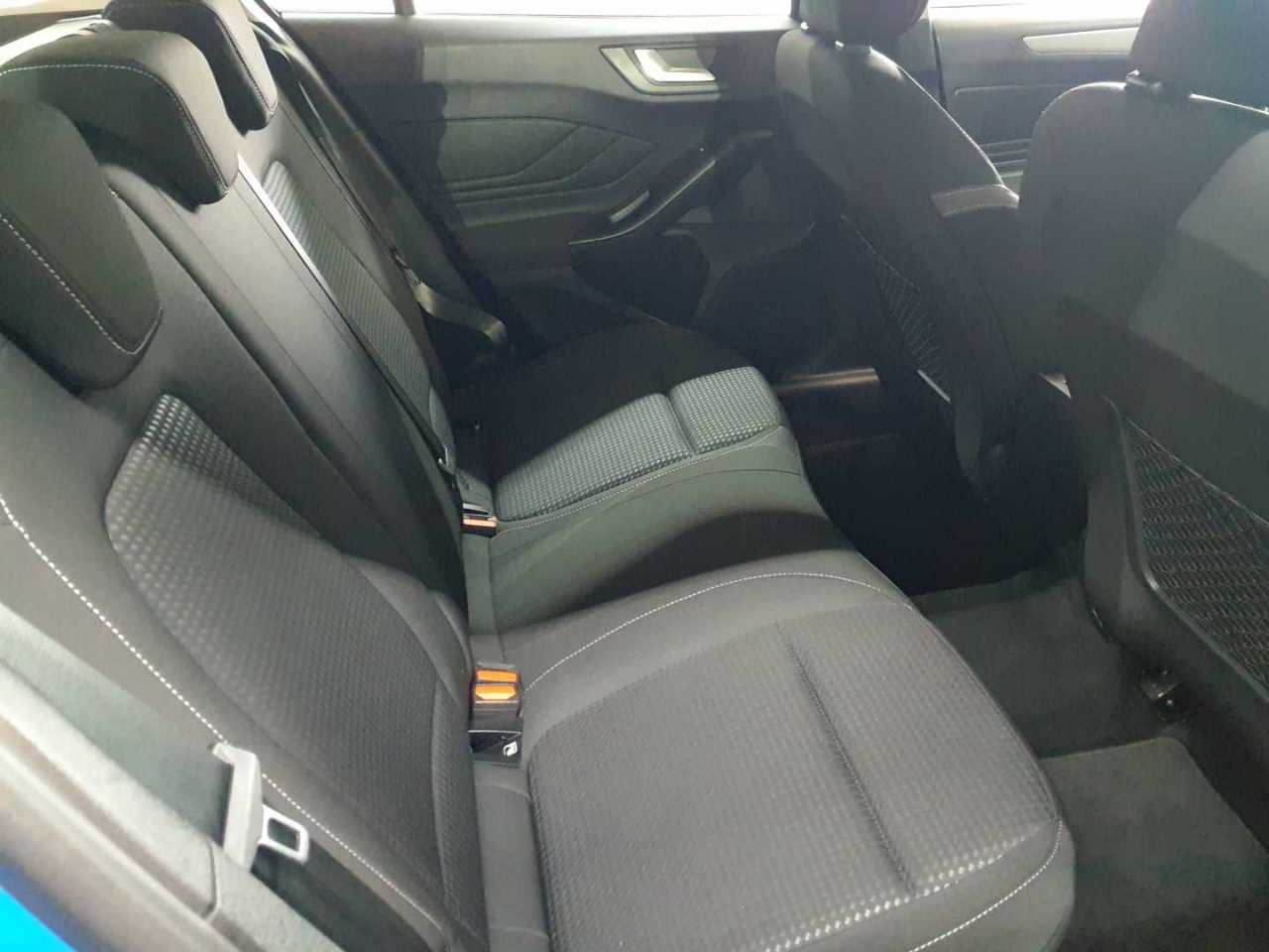Ford Focus Turnier 1.5 EcoBlue Start-Stopp-System COOL&CONNECT 14