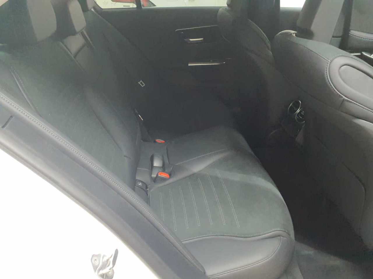 Mercedes-Benz C 300 e 9G-TRONIC AMG Line 14