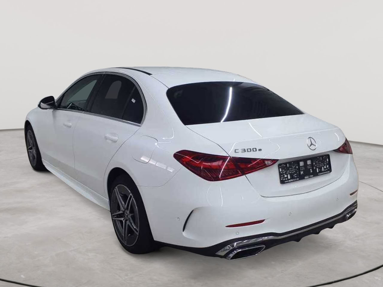 Mercedes-Benz C 300 e 9G-TRONIC AMG Line 5