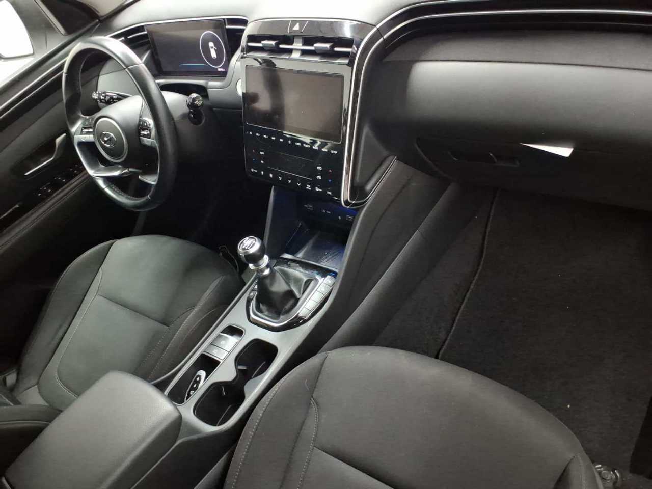 Hyundai TUCSON 1.6 T-GDi 48V-Hybrid 2WD Trend 9