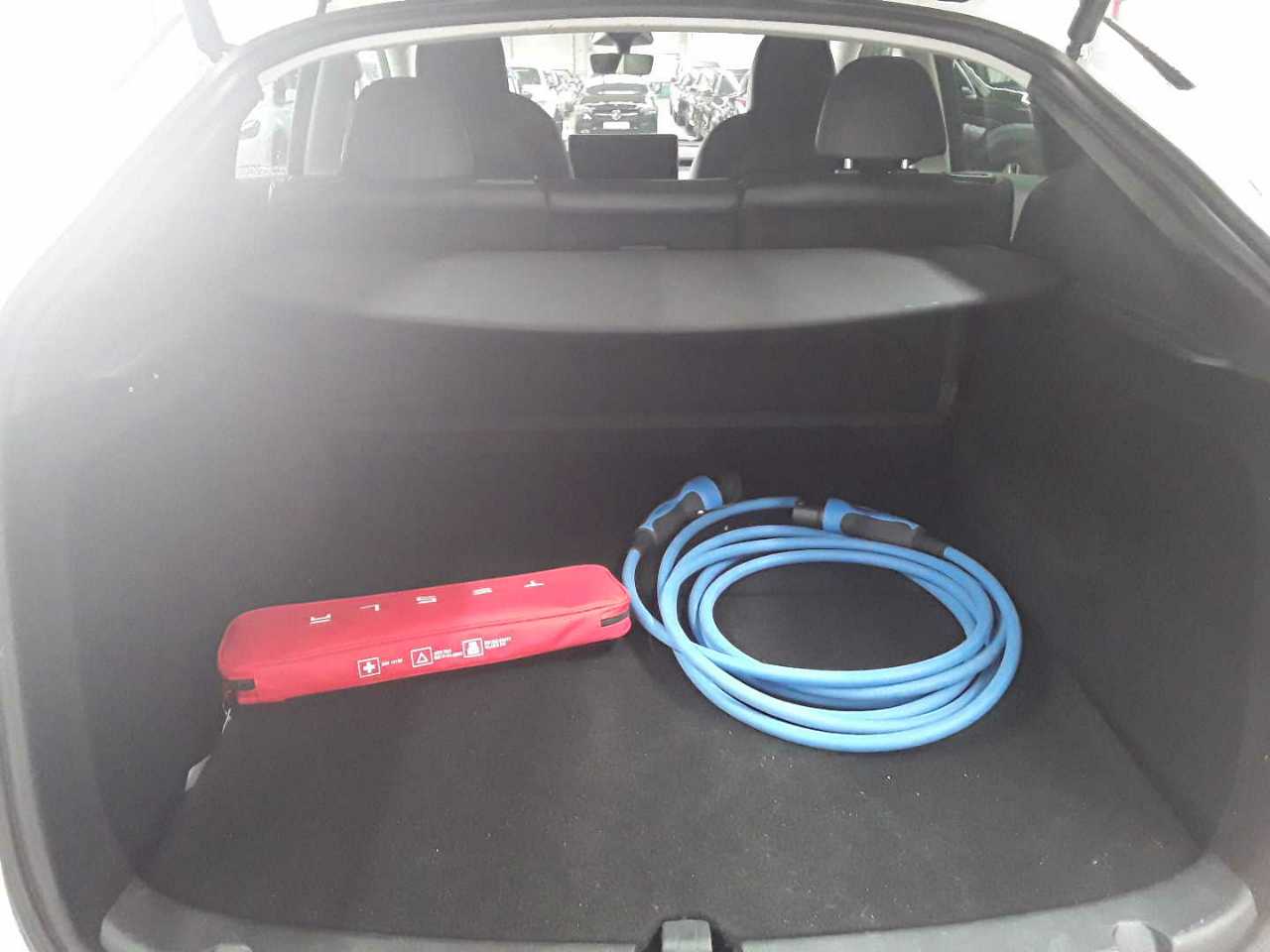 Tesla Model Y Long Range Dual Motor AWD 15