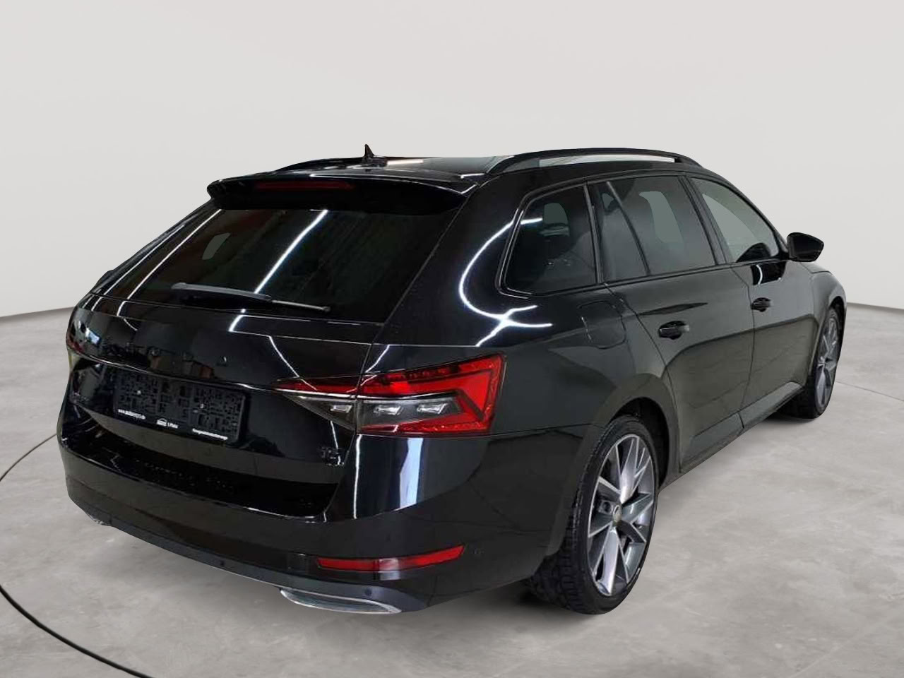 Skoda Superb Combi 1.4 TSI iV DSG Sportline 4