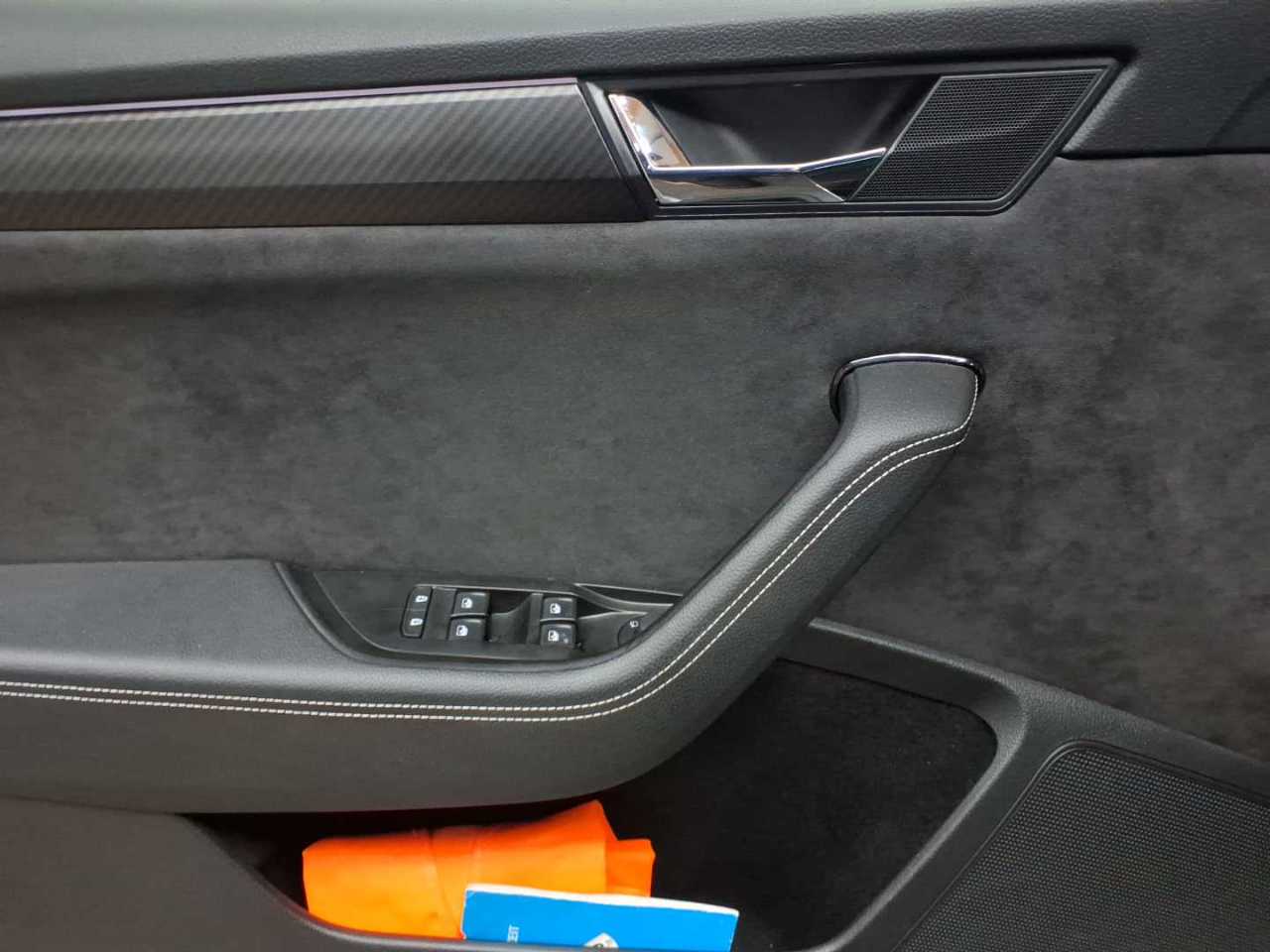 Skoda Superb Combi 1.4 TSI iV DSG Sportline 19