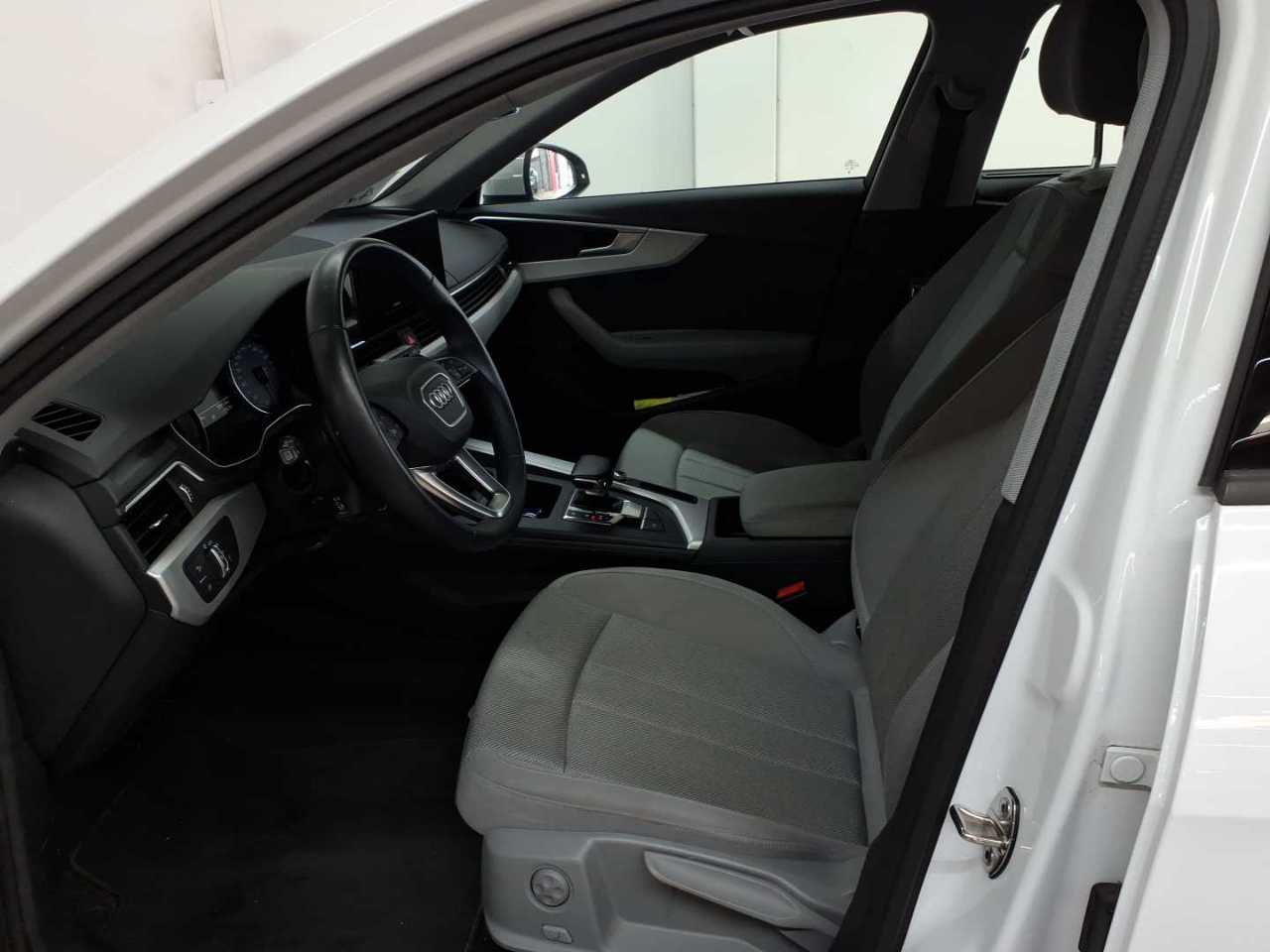 Audi A4 Avant 35 TDI S tronic 7