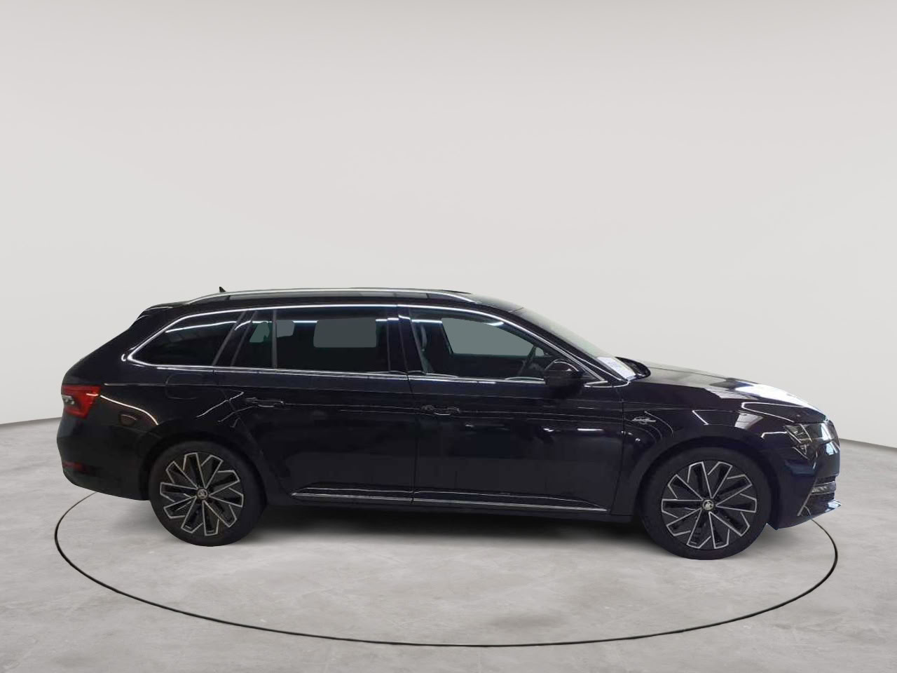 Skoda Superb Combi 2.0 TDI 4x4 DSG L&K 3