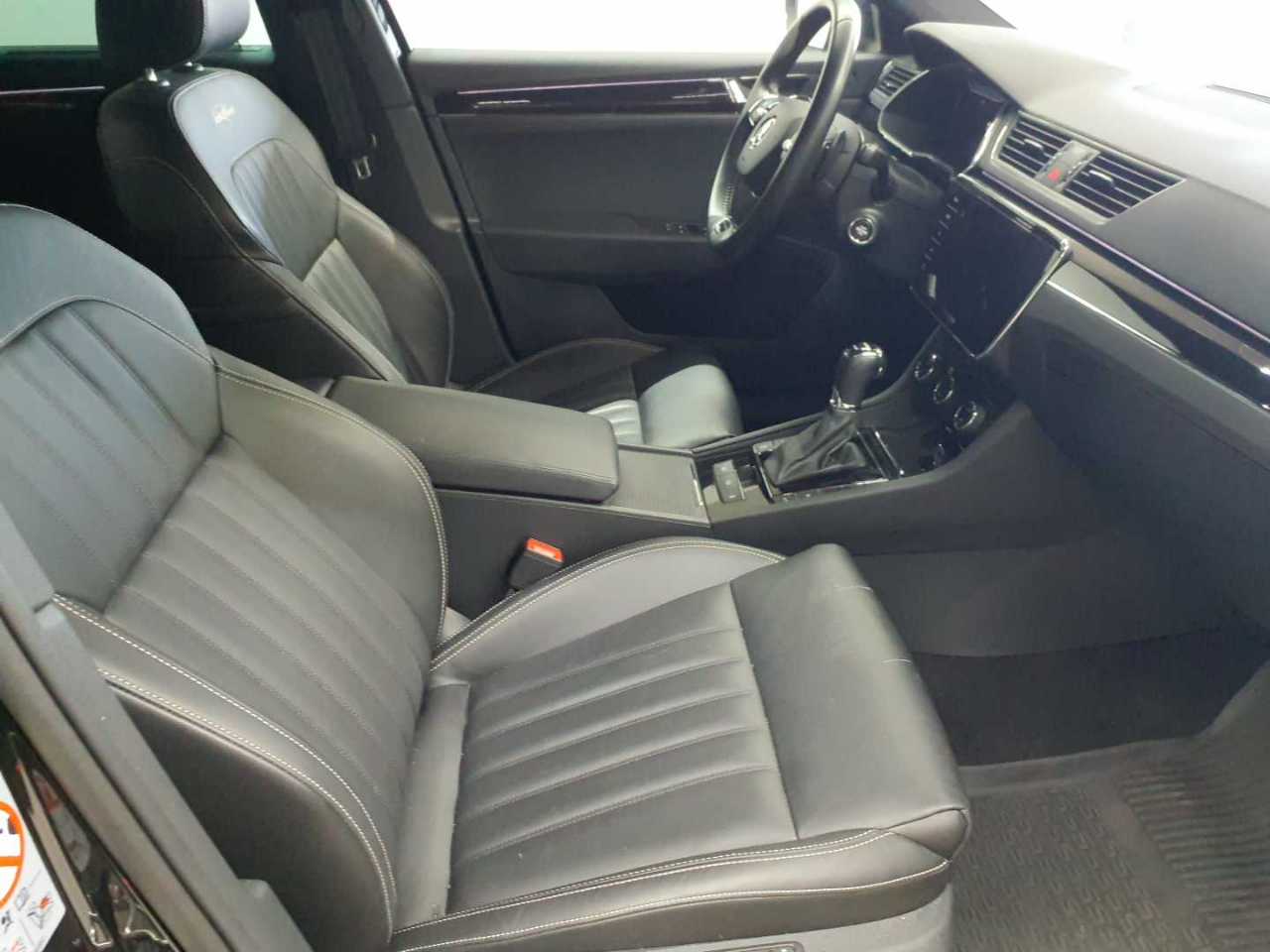 Skoda Superb Combi 2.0 TDI 4x4 DSG L&K 8