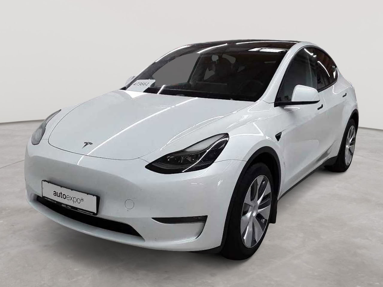 Tesla Model Y Long Range Dual Motor AWD 2