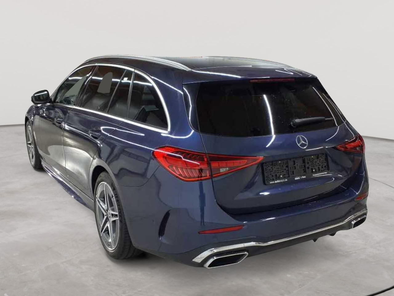 Mercedes-Benz C 220 d 4Matic T 9G-TRONIC AMG Line 5