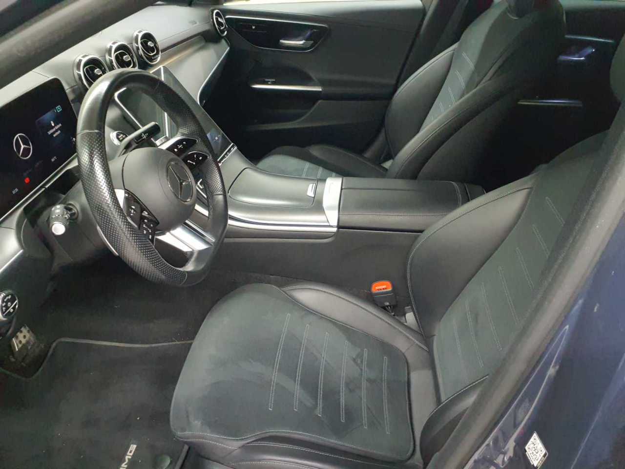 Mercedes-Benz C 220 d 4Matic T 9G-TRONIC AMG Line 7