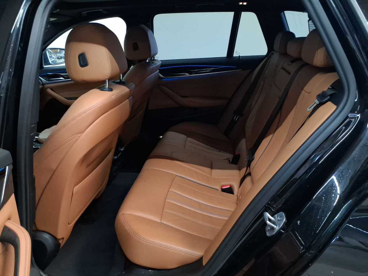 Bmw 520e Touring Aut. 13