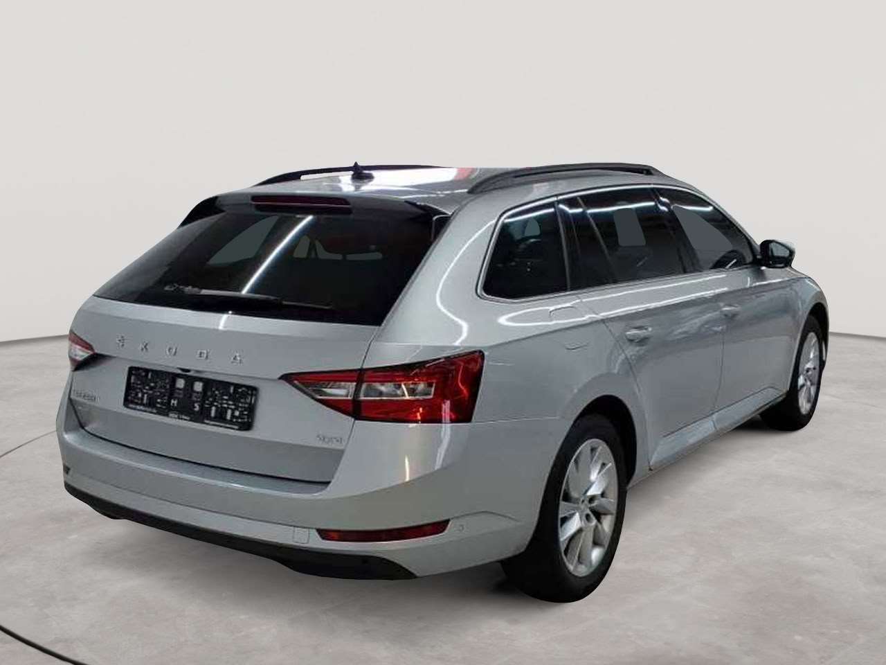 Skoda Superb Combi 2.0 TDI 4x4 DSG Ambition 4