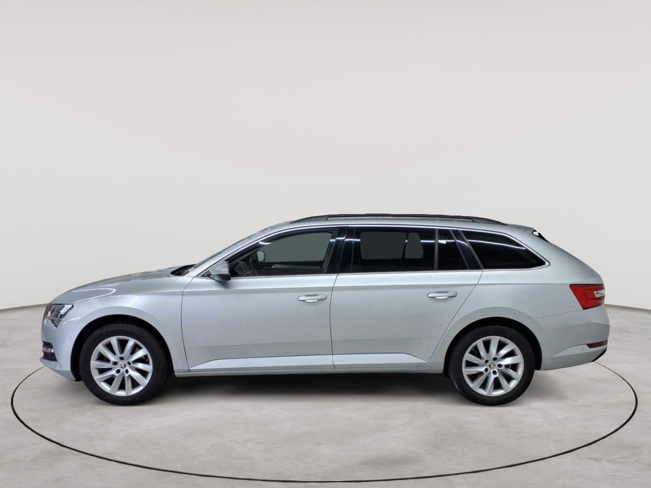 Skoda Superb Combi 2.0 TDI 4x4 DSG Ambition 6