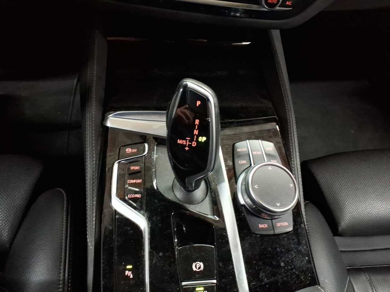 Bmw 520i Touring Aut. Luxury Line 10