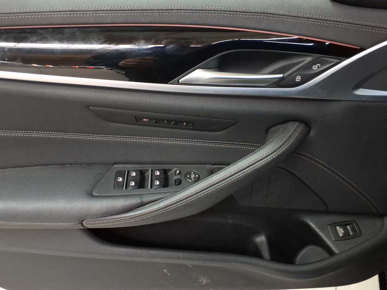 Bmw 520i Touring Aut. Luxury Line 19