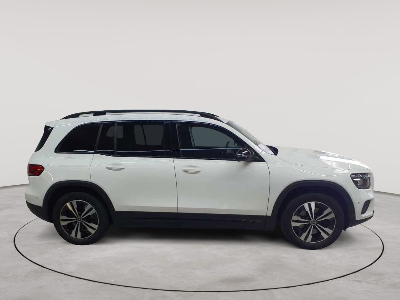 Mercedes-Benz GLB 220 d 4Matic 8G-DCT Progressive 3
