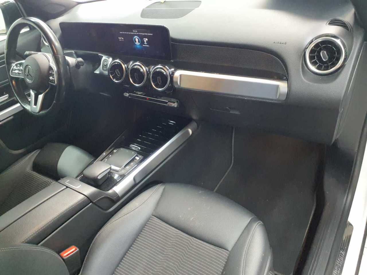 Mercedes-Benz GLB 220 d 4Matic 8G-DCT Progressive 9