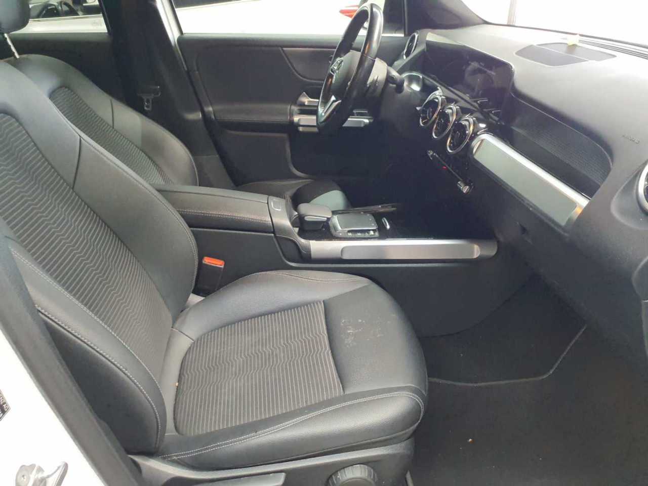 Mercedes-Benz GLB 220 d 4Matic 8G-DCT Progressive 8