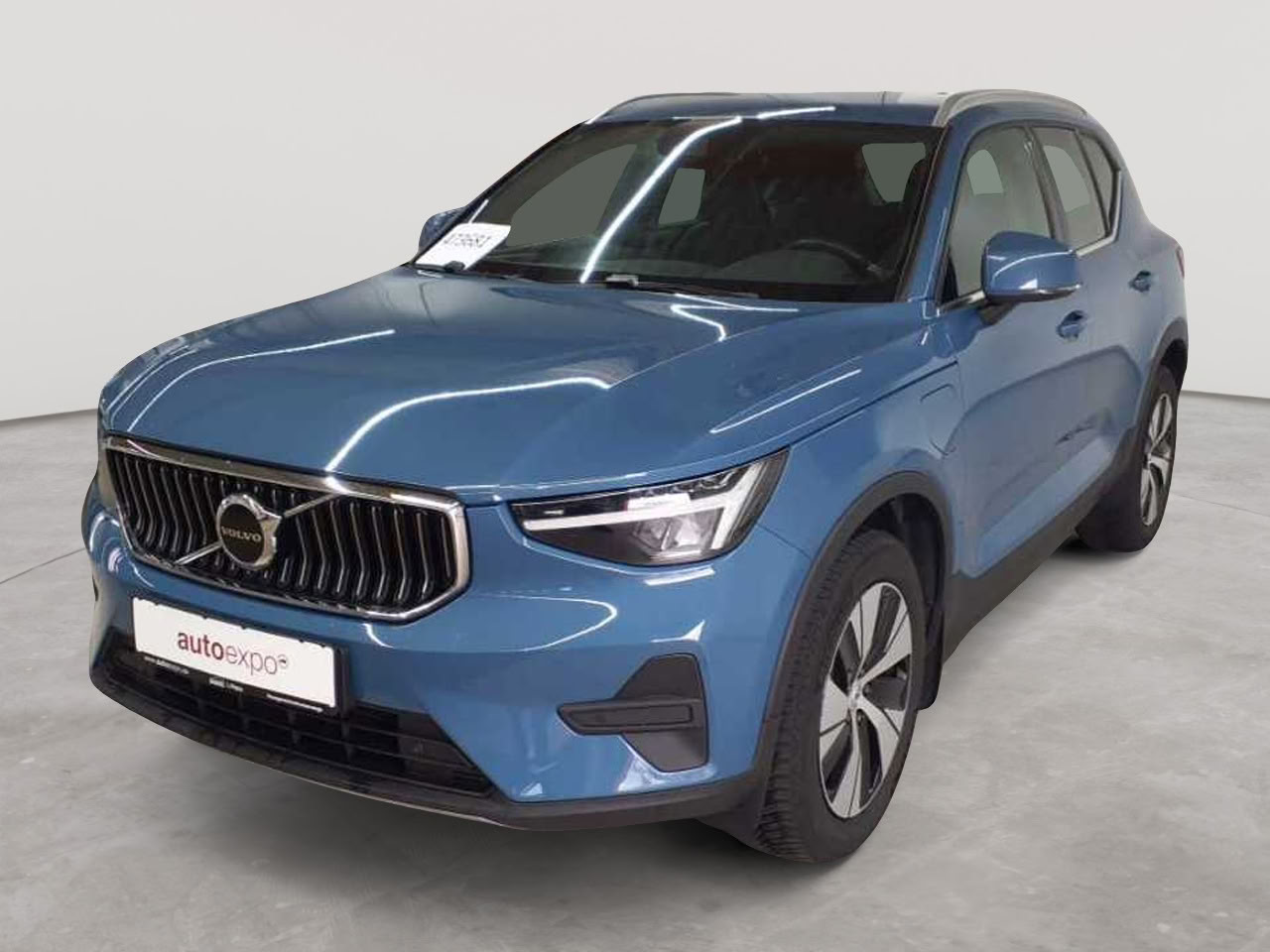 Volvo XC40 T4 Recharge DKG Plus Bright 2