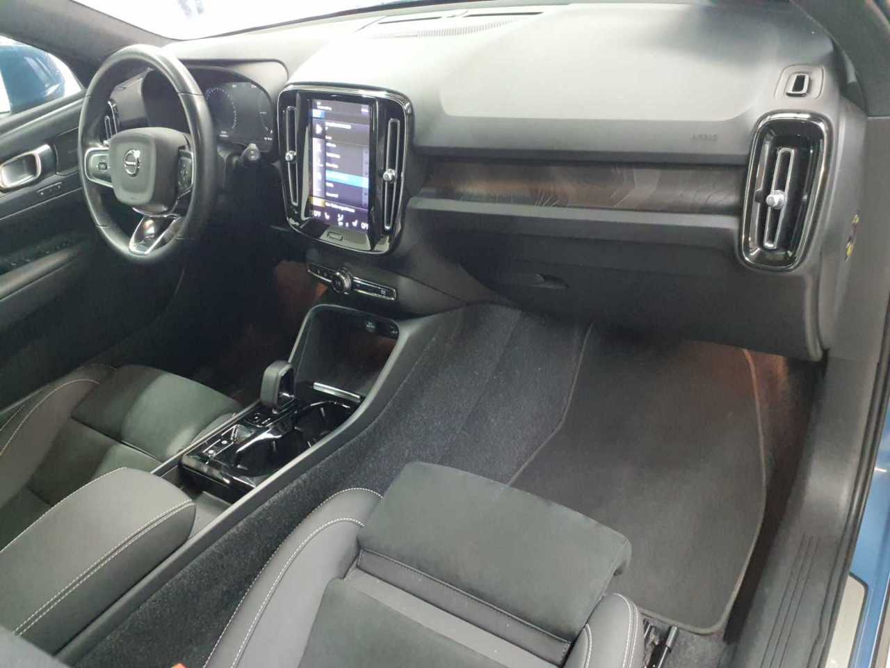 Volvo XC40 T4 Recharge DKG Plus Bright 9