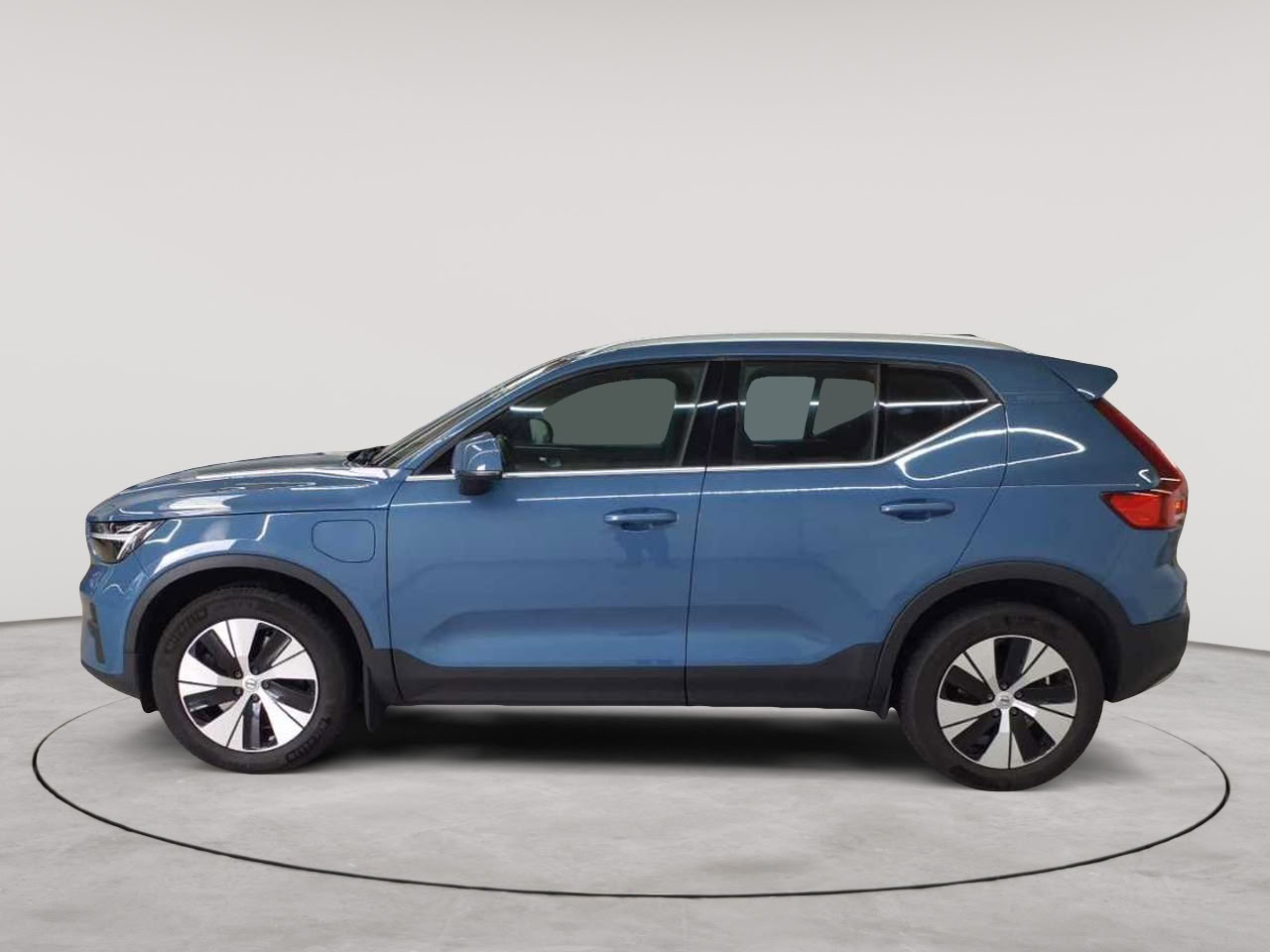 Volvo XC40 T4 Recharge DKG Plus Bright 6