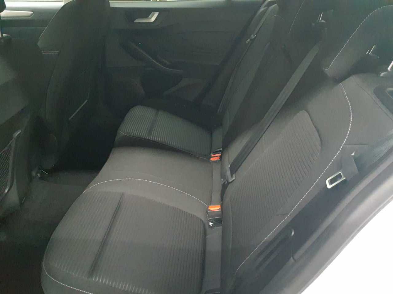 Ford Focus Turnier 1.5 EcoBlue Start-Stopp-System Aut. TITANIUM 12