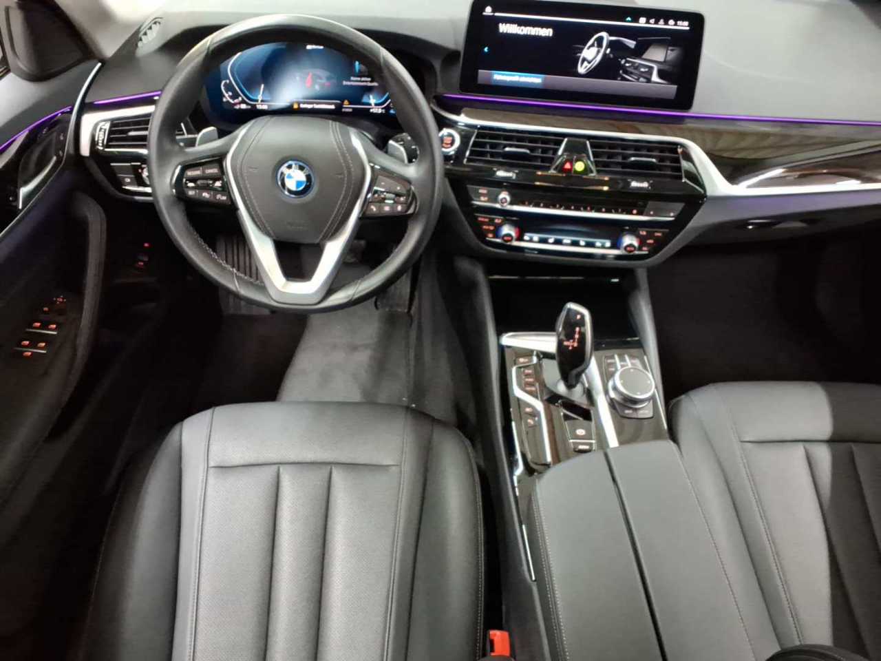 BMW 530e Touring Aut. 10