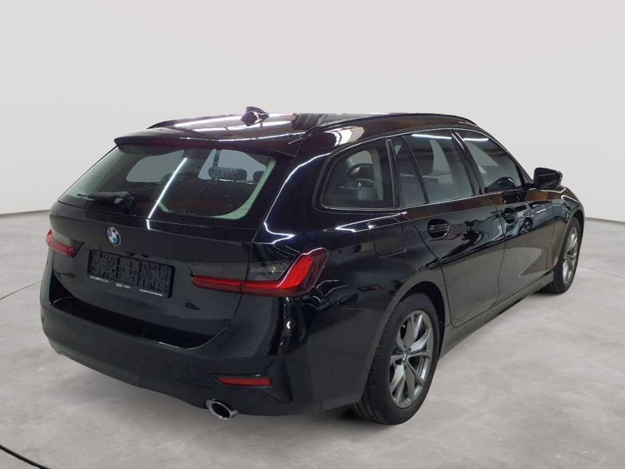 BMW 320d Touring xDrive Aut. Sport Line 4