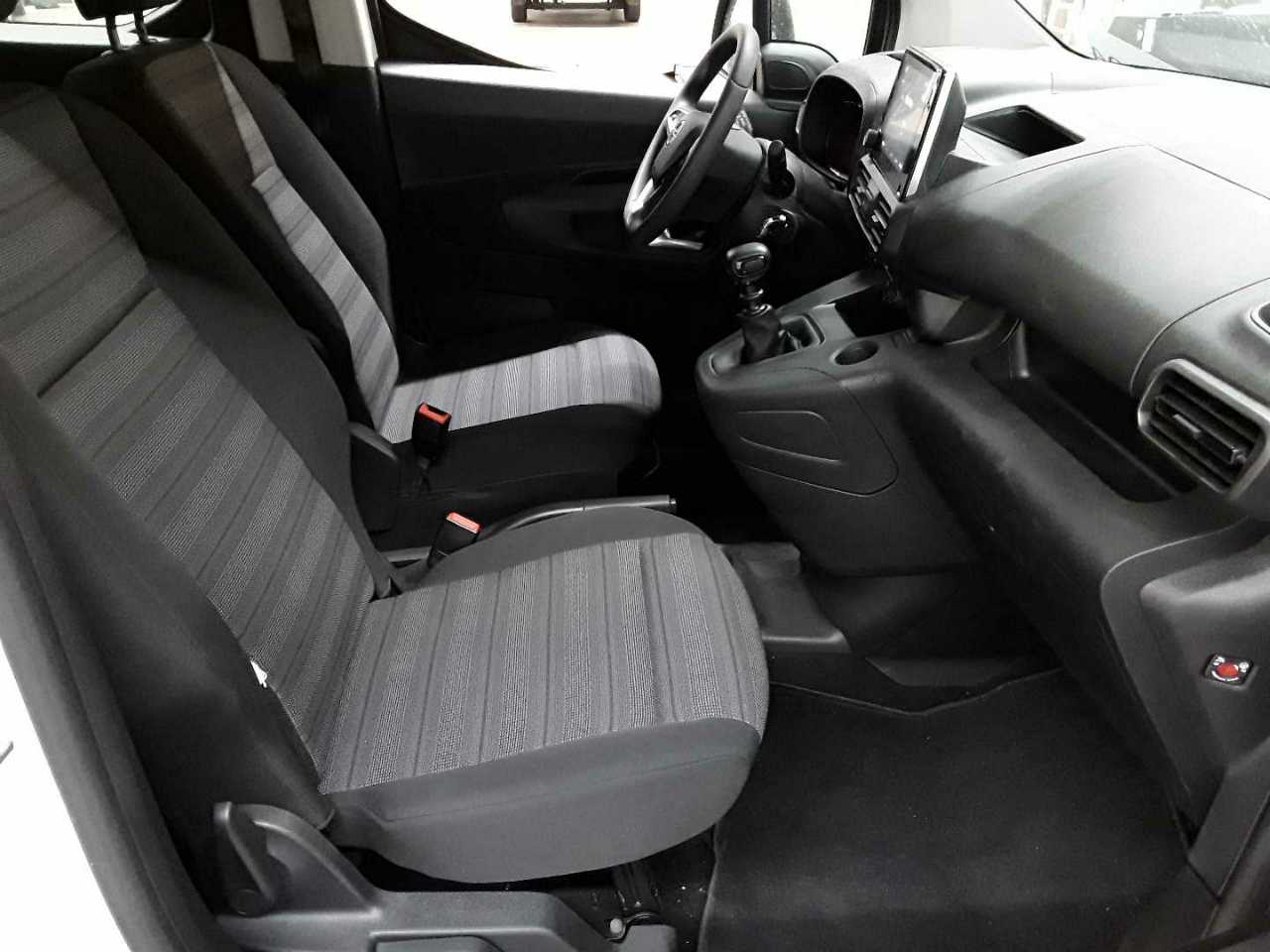 Opel Combo Life 1.2 Turbo Start/Stop Edition 8