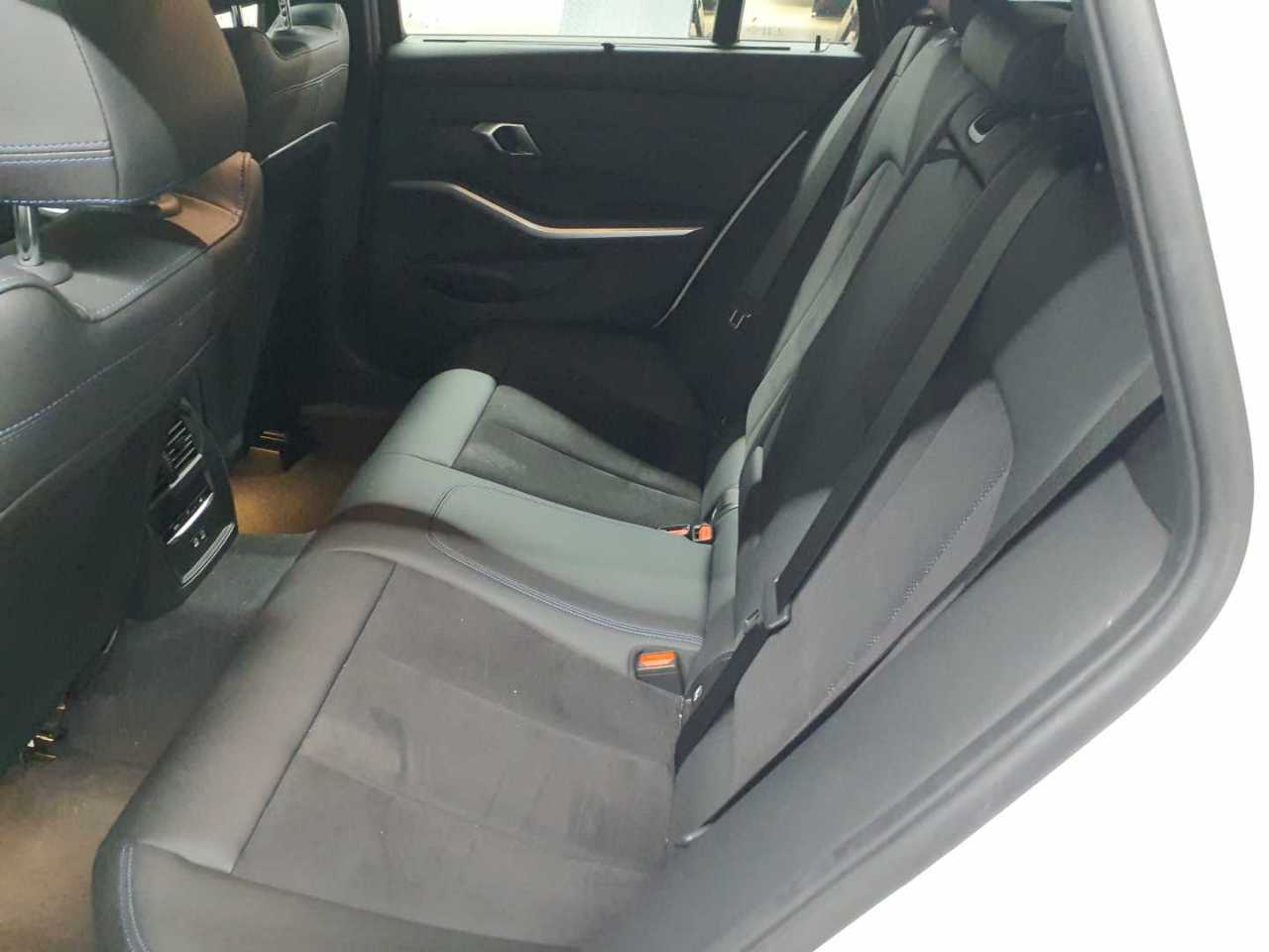 BMW 320d Touring Aut. 13