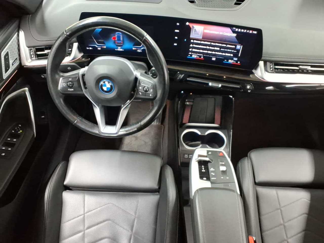 Bmw iX1 xDrive30 xLine 10