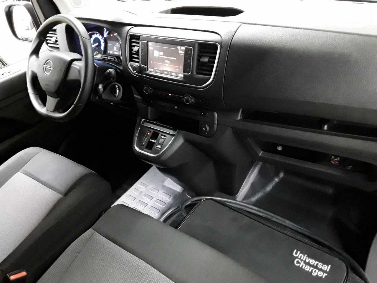 Opel Vivaro-e Cargo L (50-kWh) 9