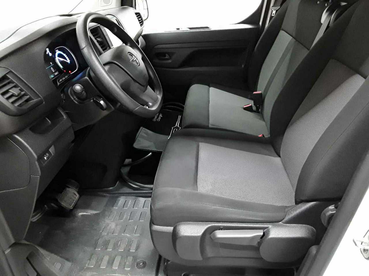 Opel Vivaro-e Cargo L (50-kWh) 7