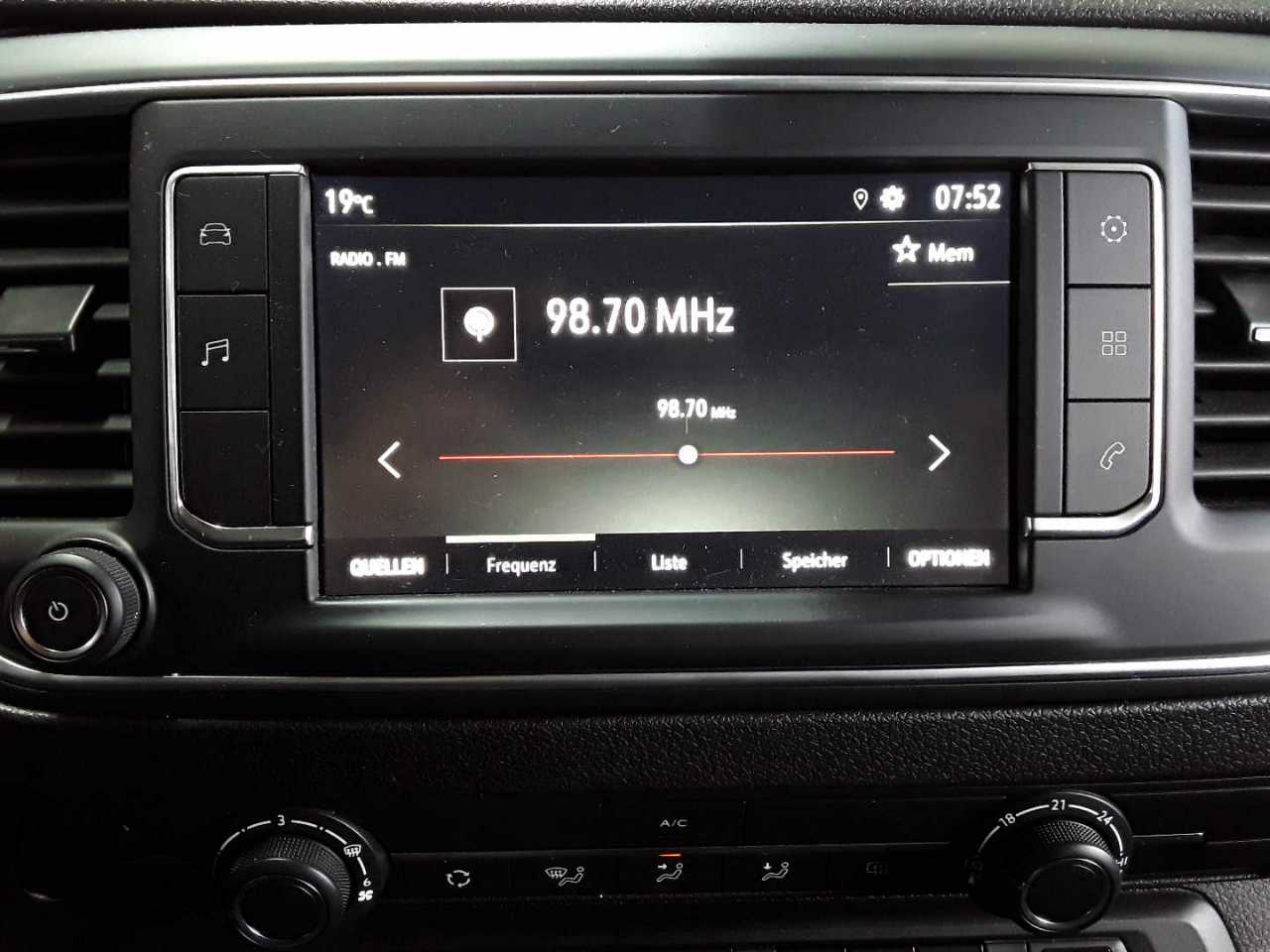 Opel Vivaro-e Cargo L (50-kWh) 12