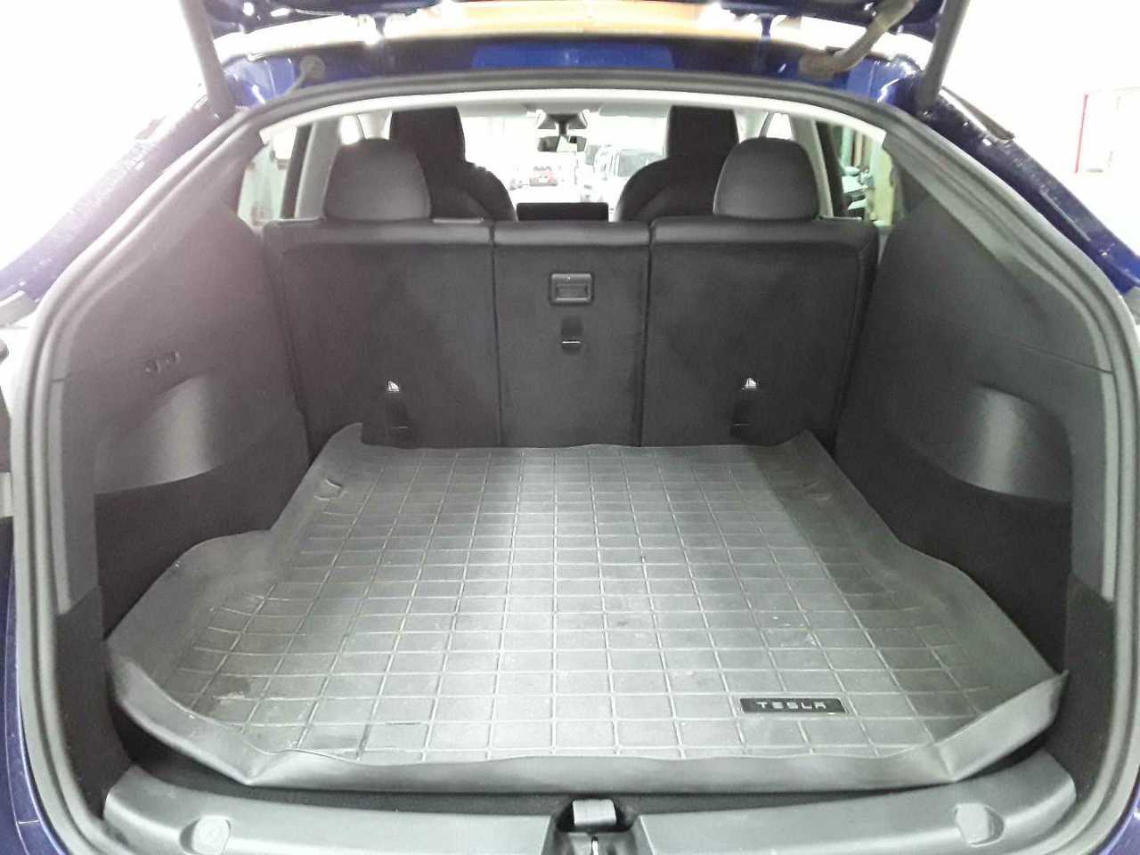 Tesla Model Y Long Range Dual Motor AWD 15