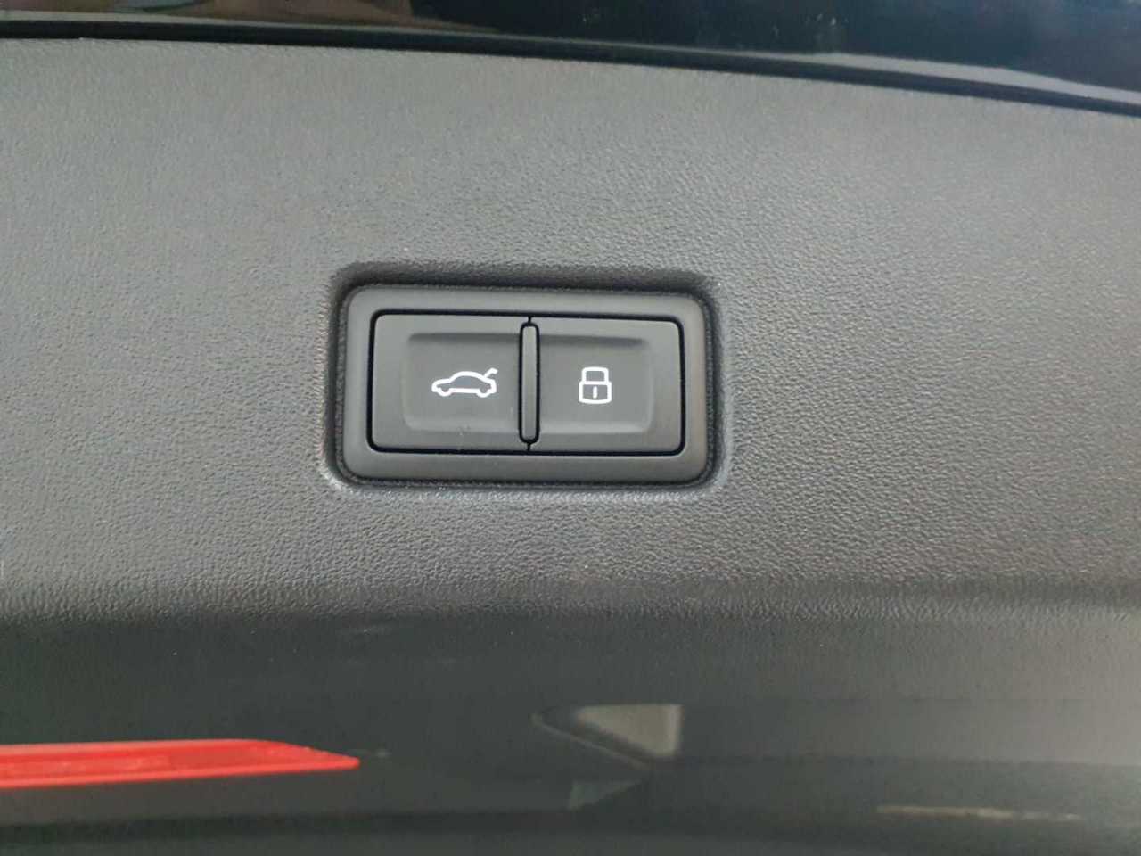 Audi Q4 e-tron 45 quattro 16