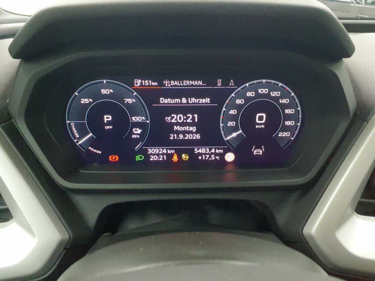 Audi Q4 e-tron 45 quattro 11