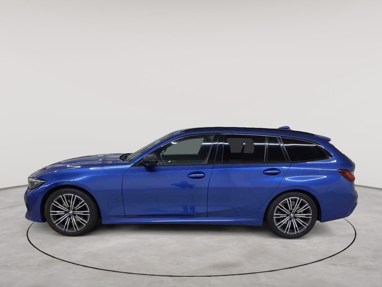 BMW 320i Touring Aut. M Sport 6