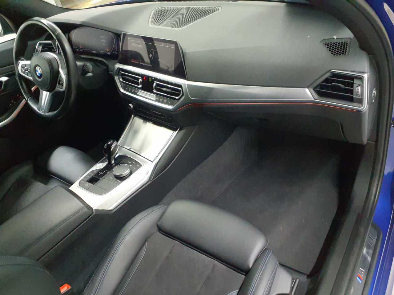 BMW 320i Touring Aut. M Sport 9