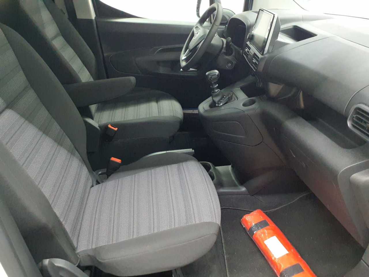Opel Combo Life 1.2 Turbo Start/Stop Edition 8
