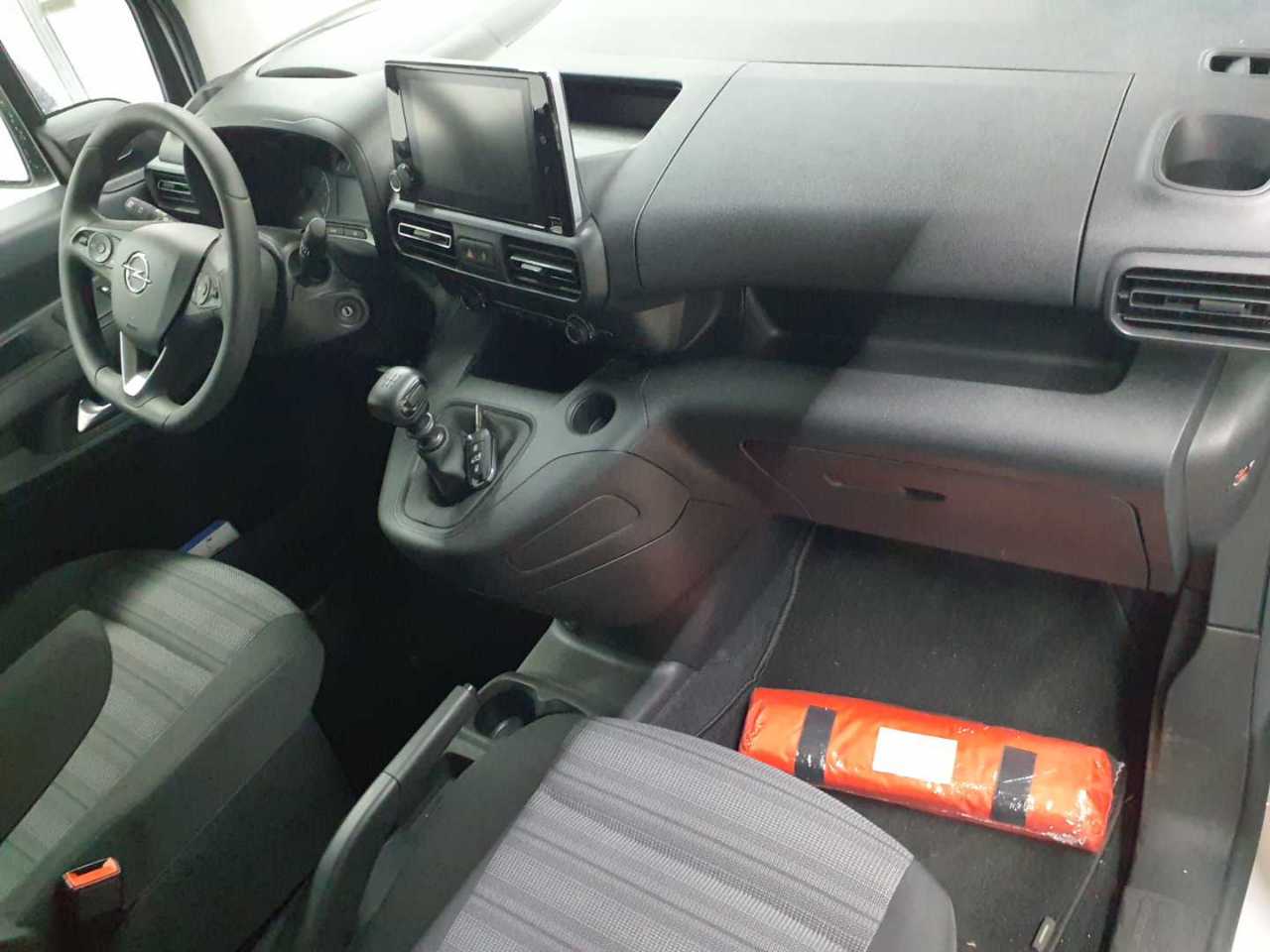 Opel Combo Life 1.2 Turbo Start/Stop Edition 9