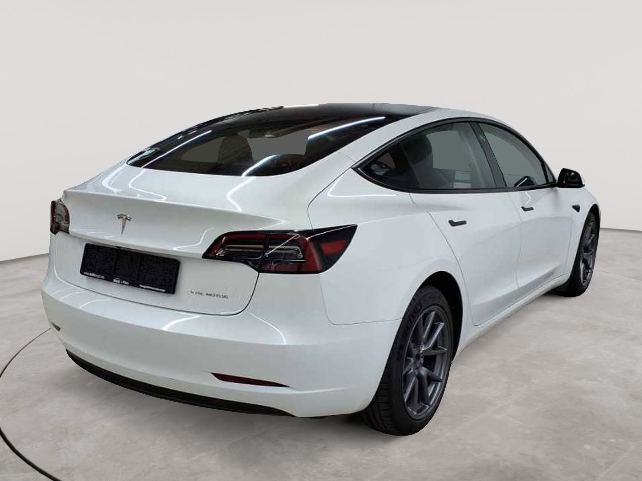 Tesla Model 3 Langstreckenbatt. Allradantrieb Dual Motor 4