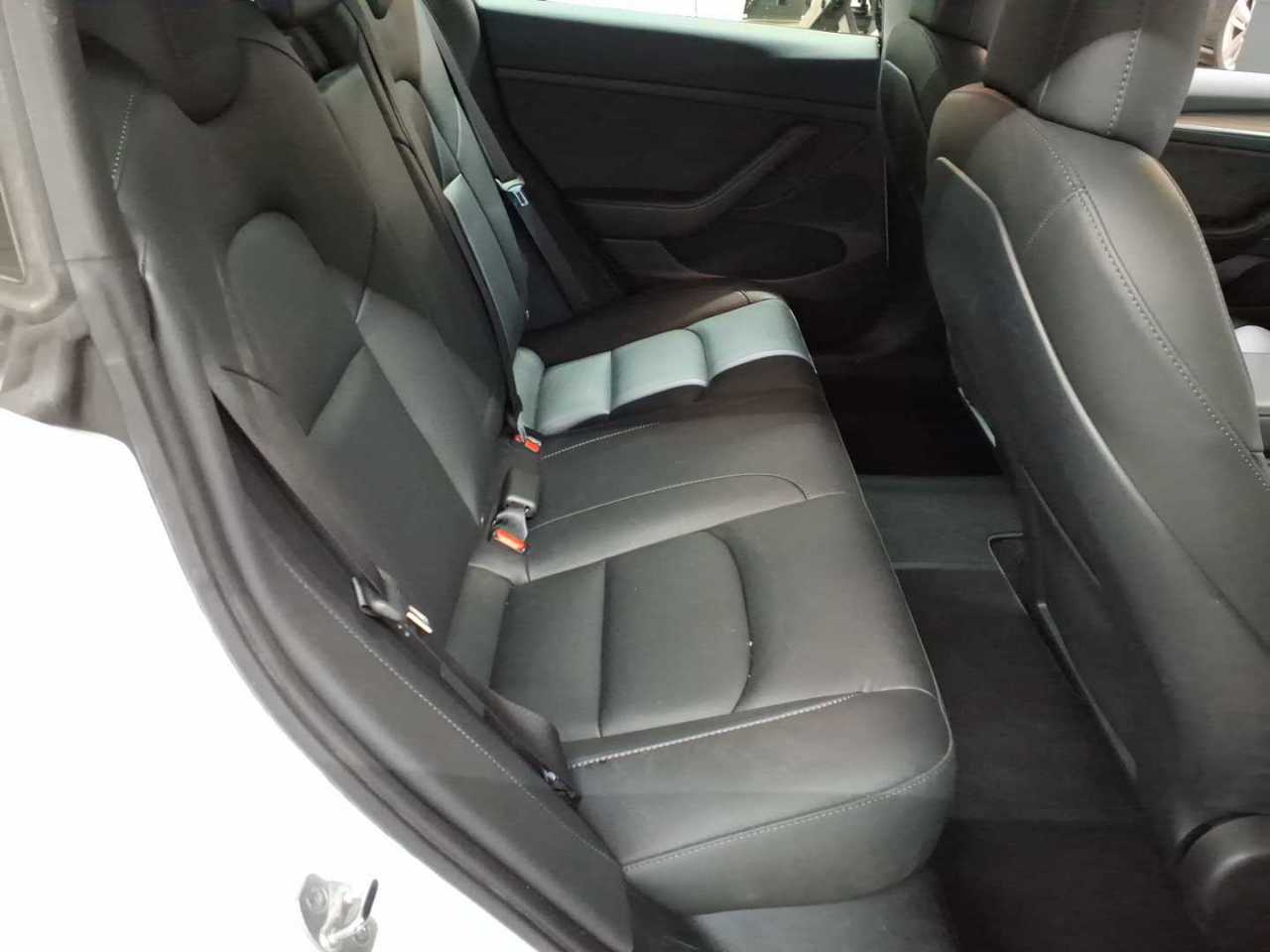 Tesla Model 3 Langstreckenbatt. Allradantrieb Dual Motor 14